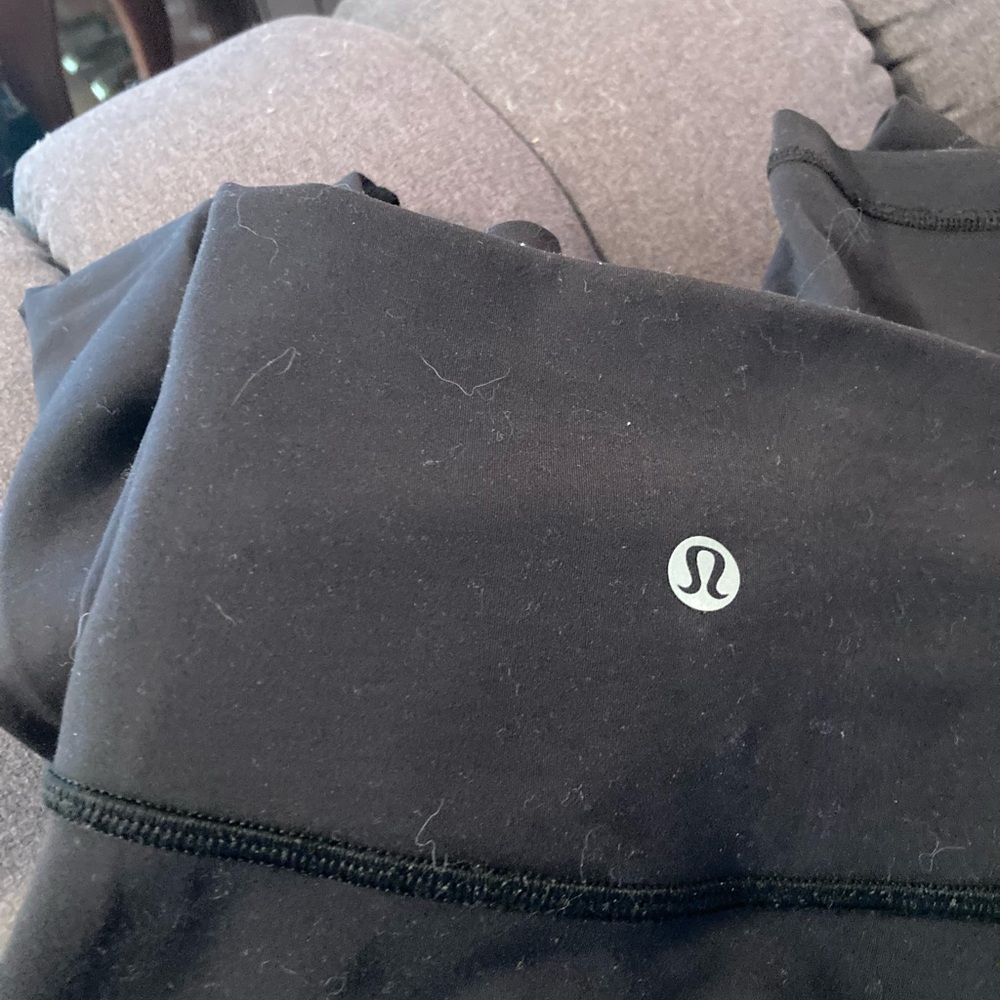 Lululemon black work out pants leggings size 4-6 - Picture 3 of 3